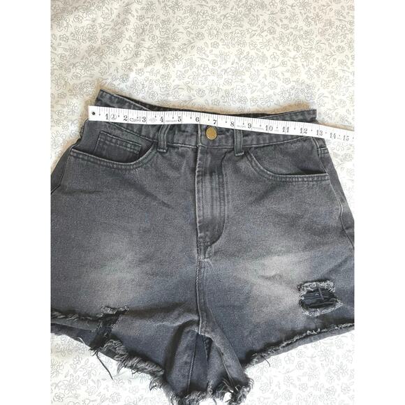 Cider Black Distressed High Rise Denim Shorts Women’s S - Picture 3 of 7